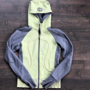 Lululemon Scuba Hoodie in Women's Size Small